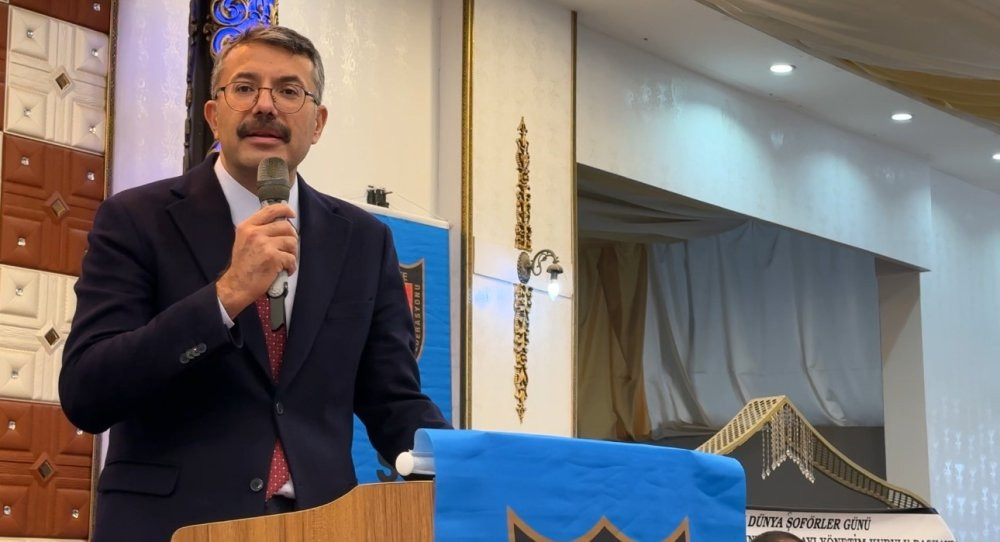 Hakkari’de halay çekerek kutladılar: Kurallara uyma sözünü yinelediler