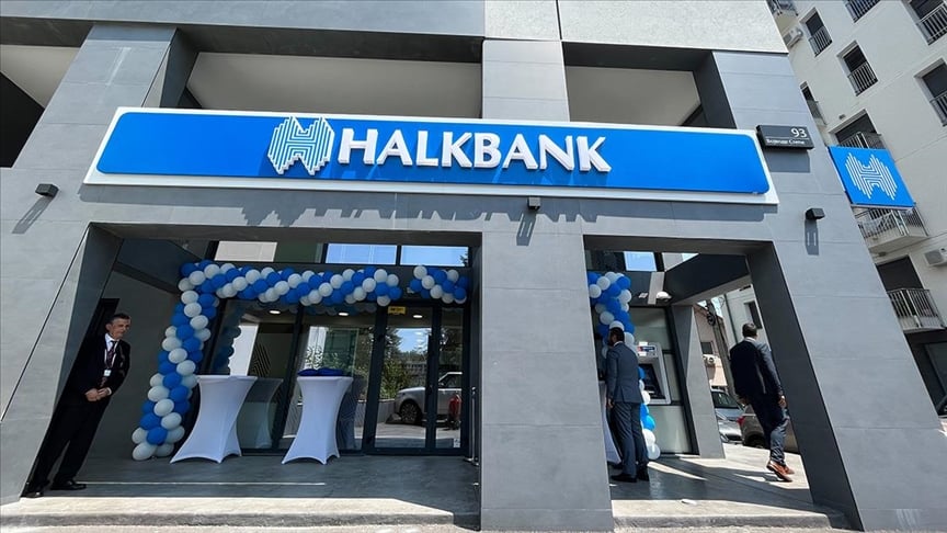 halkbank4.jpg