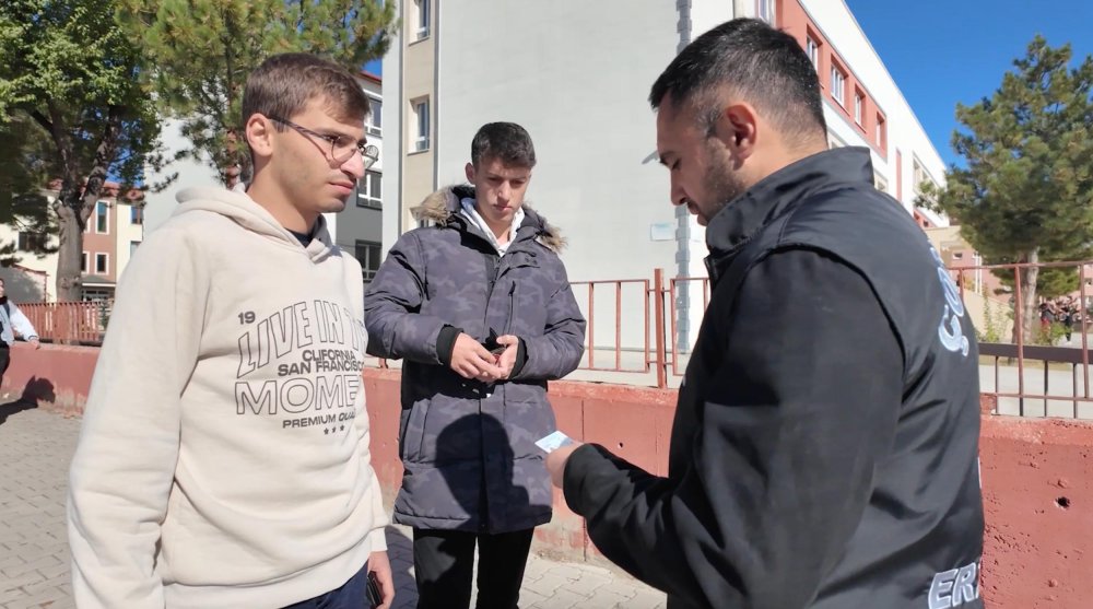 Erzincan'da 27 okul polis gözetiminde