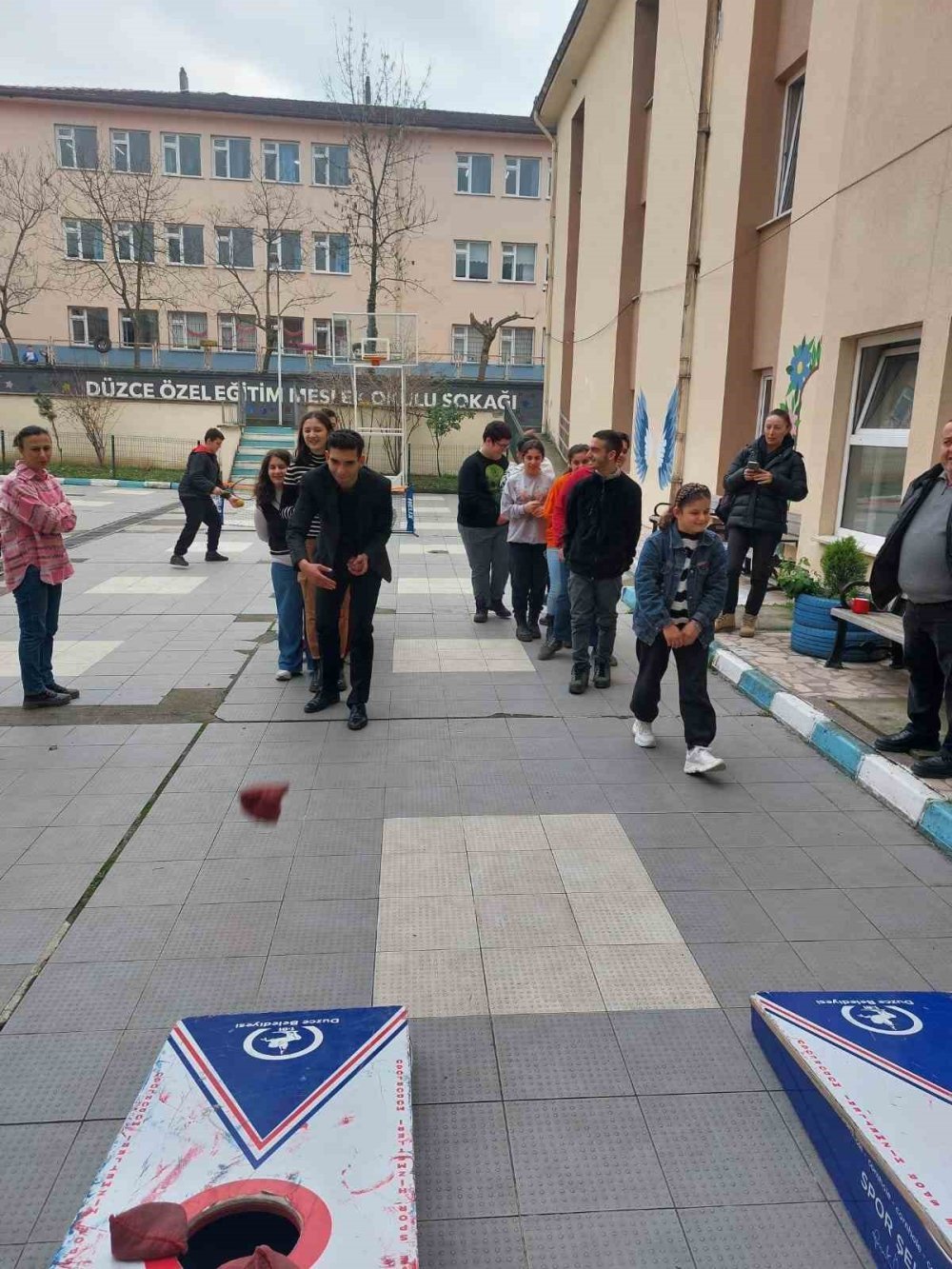 Gün boyu spor yaptılar hepsi madalya kazandı