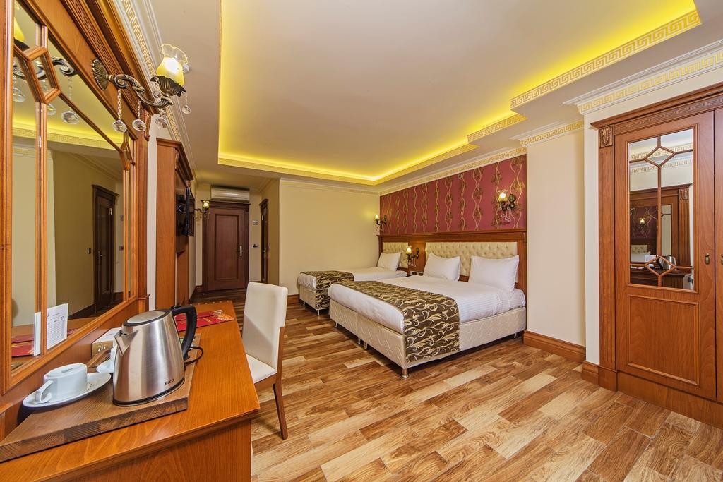 lausos-palace-hotel-sisli-istanbul-room.jpg