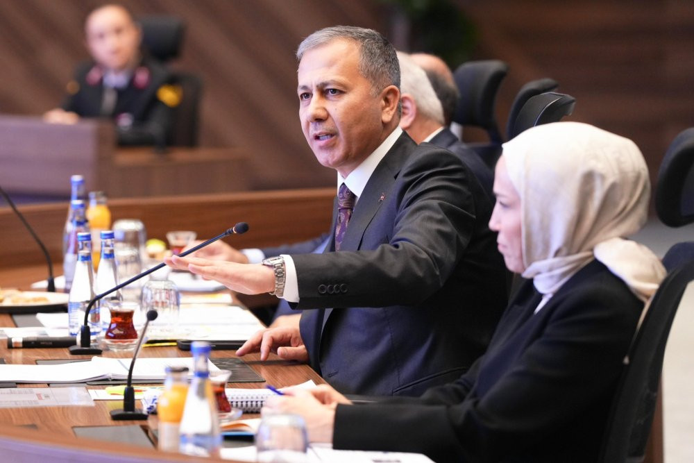 Yerlikaya: Bu yıl KADES'e gelen ihbar sayısı 1 milyon 420 bin 66