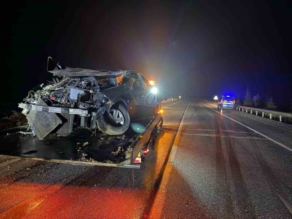 Afyonkarahisar'da feci kaza! Takla atan otomobilde 1 kişi hayatını kaybetti