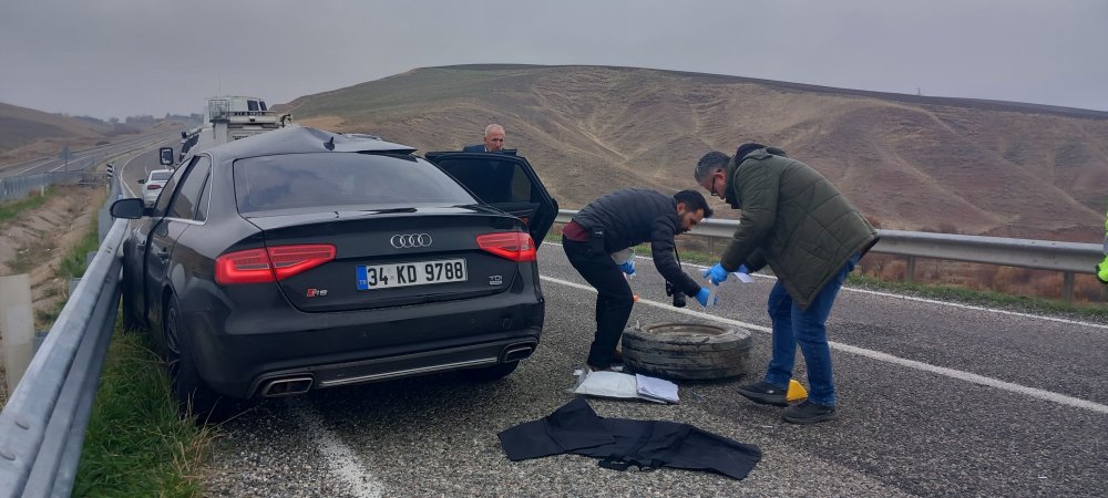 Diyarbakır’da görünmez kaza: TIR’dan fırlayan lastik, otomobildeki yolcuyu öldürdü