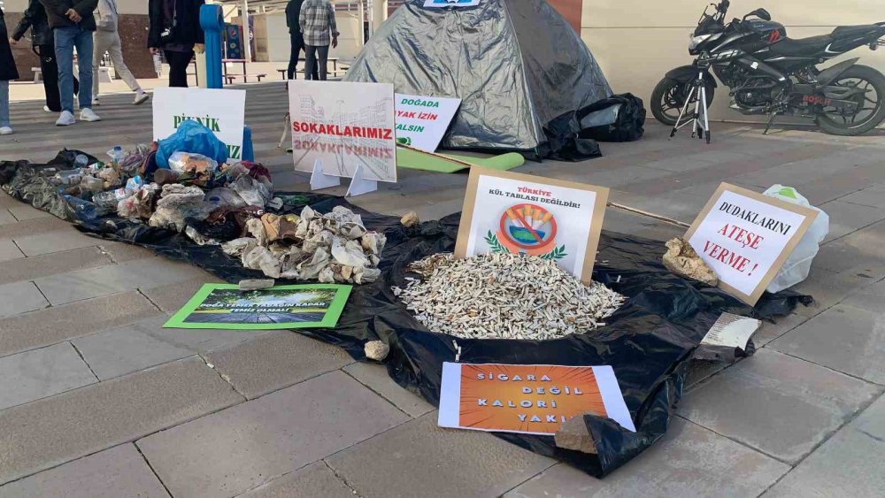 Karaman’daki öğrenciler net mesaj verdi: ‘Türkiye kül tablası değildir’