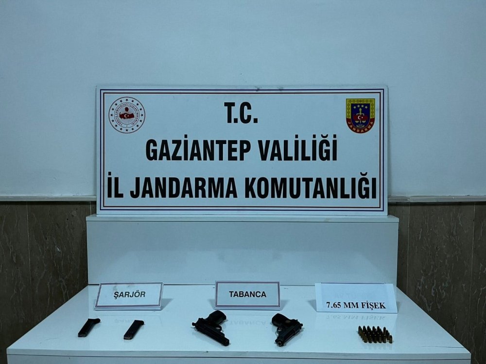 Gaziantep’te ruhsatsız silahlar ele geçirildi! 11 Aralık 202