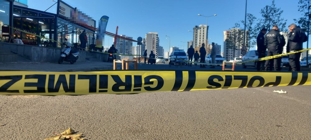 Diyarbakır’da iki grup arasında silahlı kavga: Yaralılar var