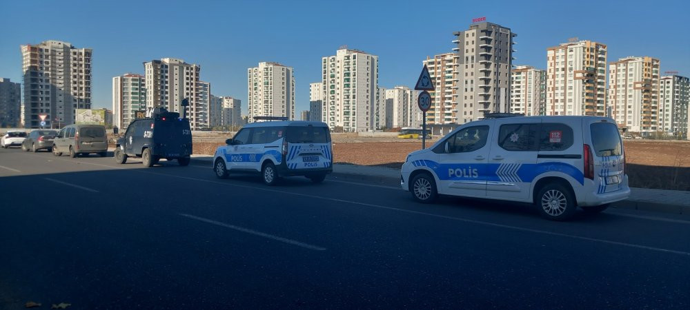 Diyarbakır’da iki grup arasında silahlı kavga: Yaralılar var