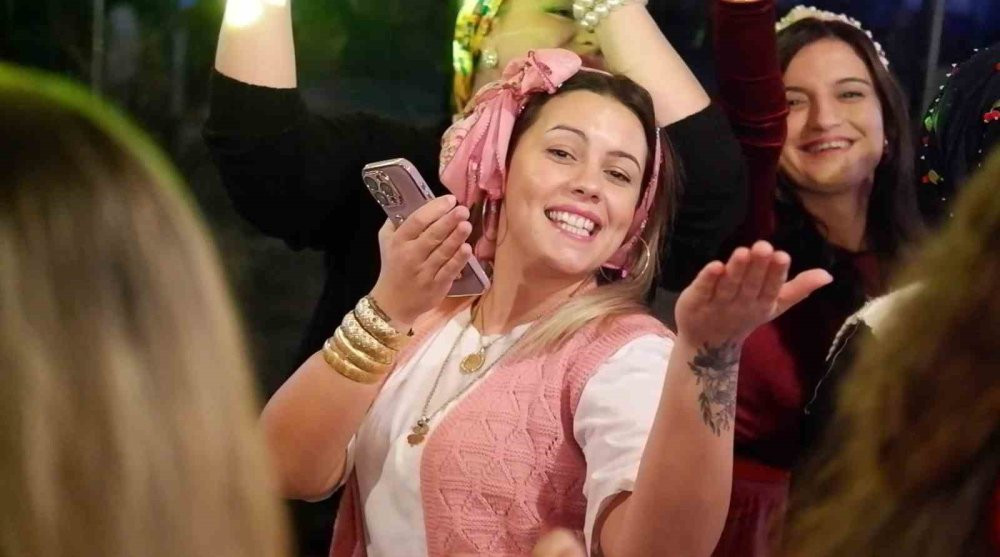 Edirne’de kadınların ’Şalvar Gecesi’ renkli görüntülere sahne oldu