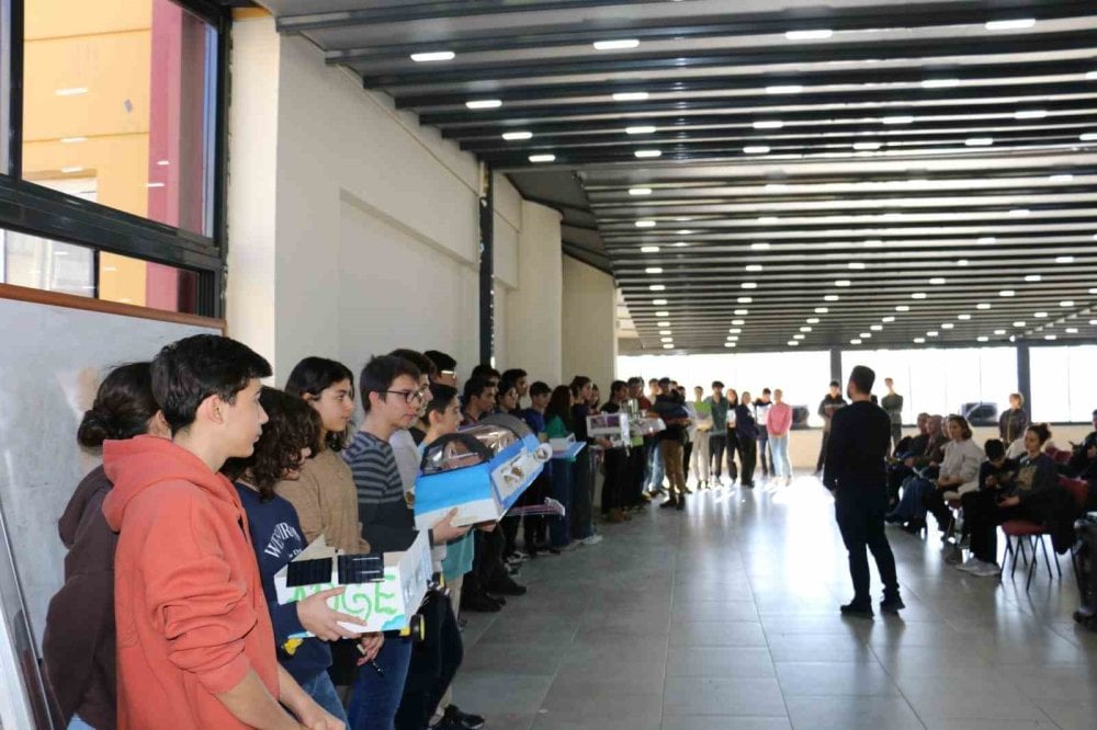 Aydın’da genç mucitlerin projelerini görücüye çıktı