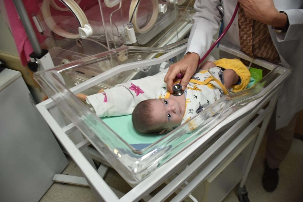 İzmir’de 540 gram doğan Efe bebek annesine kavuştu