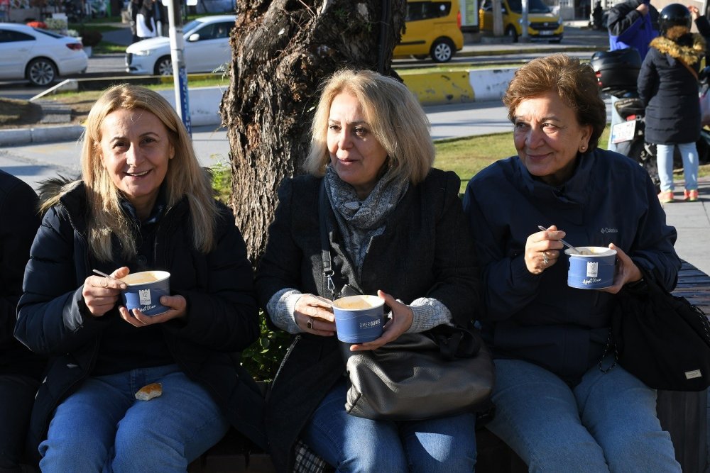 Kuşadası Belediyesi’nden vatandaşın içini ısıtacak hareket