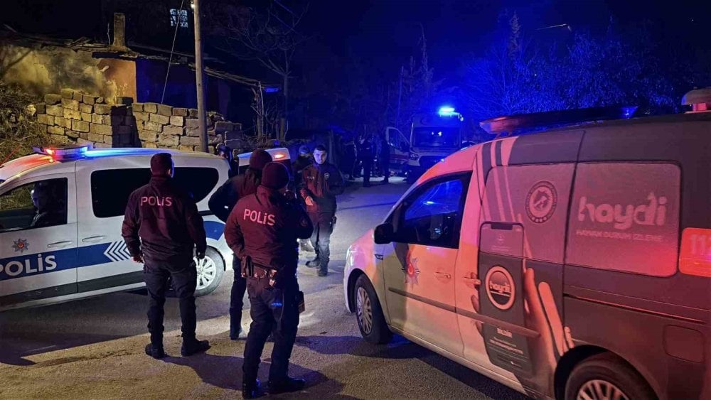 Aksaray’da akrabaların alacak verecek kavgası hastanede bitti: 5 kişi yaralandı