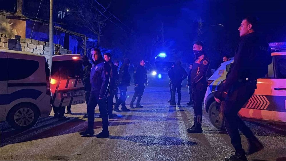 Aksaray’da akrabaların alacak verecek kavgası hastanede bitti: 5 kişi yaralandı