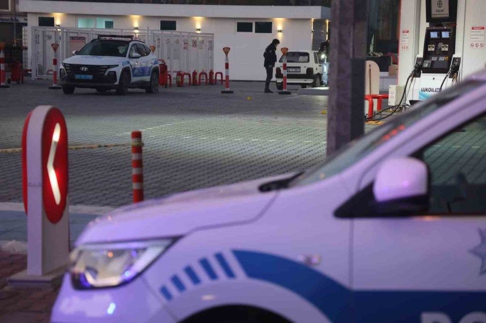 Konya’da hareketli saatler: Soygun için girdi kaçmak isterken polise ateş açınca vuruldu