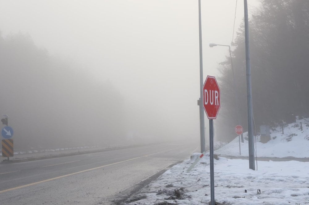 Bolu Dağı'nda sis görüş mesafesini düşürdü