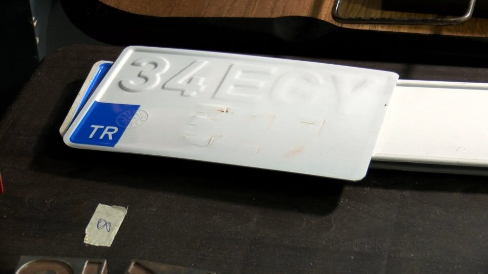 İstanbul'da sahte plaka operasyonu! Gözaltılar var!