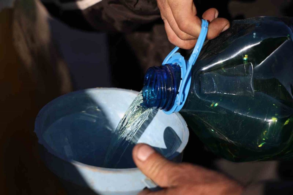 Suriye’de benzin seyyara düştü