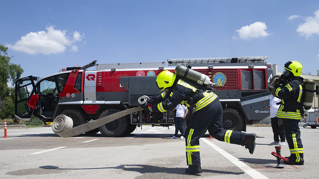 arff-ekipleri-bu-yil-481-acil-duruma-mudahale-etti-bakan-uraloglu-duyurdu-yenicag-1.jpg