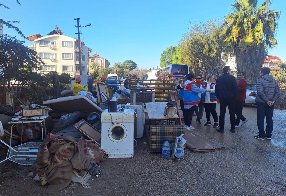 Manavgat’ta hayat durmuştu! Sel sonrası hayat normale dönüyor