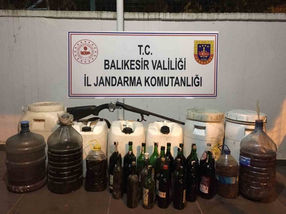 Yılbaşı öncesi sahte alkol denetimi! 310 litre ele geçirildi