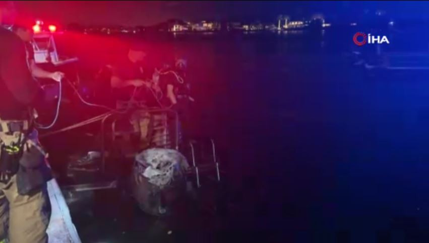 abdde-luks-teknede-buyuk-patlama-alev-topuna-dondu-1-olu-5-yarali-yenicag-14.jpg