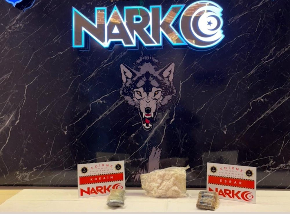 İlginç yöntemiyle sınırları zorladı: Gümrük polisine takıldı