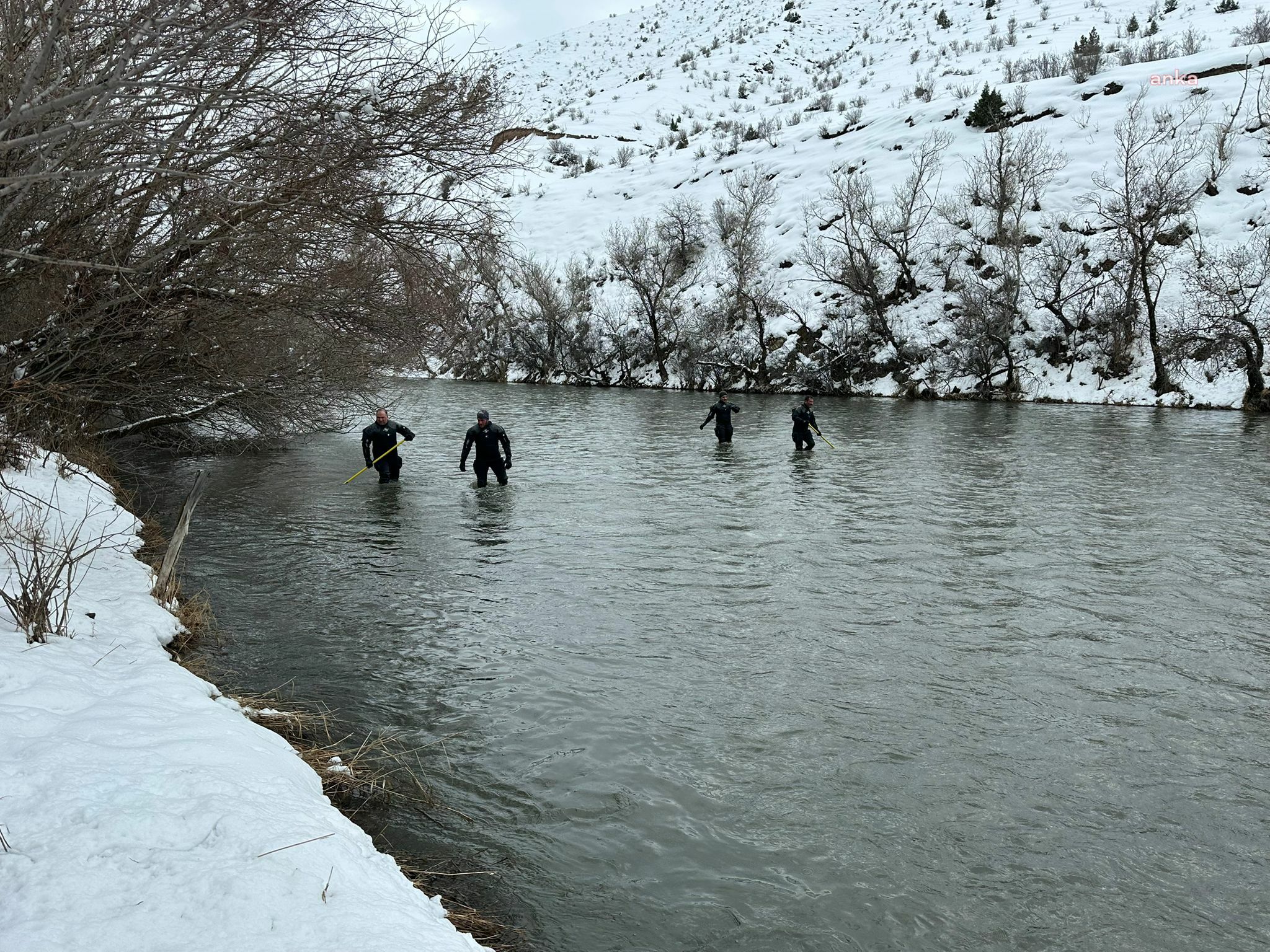 erzurum-onu-ariyordu-kayip-ogretmen-sabit-bulbulun-cesedi-karasu-nehrinde-bulundu-yenicag-5.jpeg