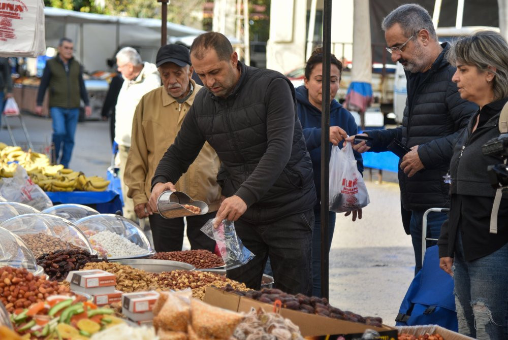 Evde yılbaşı sofrasının maliyeti dudak uçuklattı!
