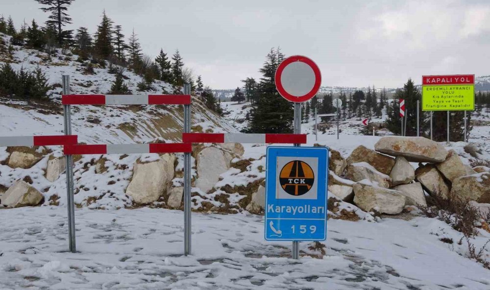 Toroslar'da kar güzelliğiyle büyüledi