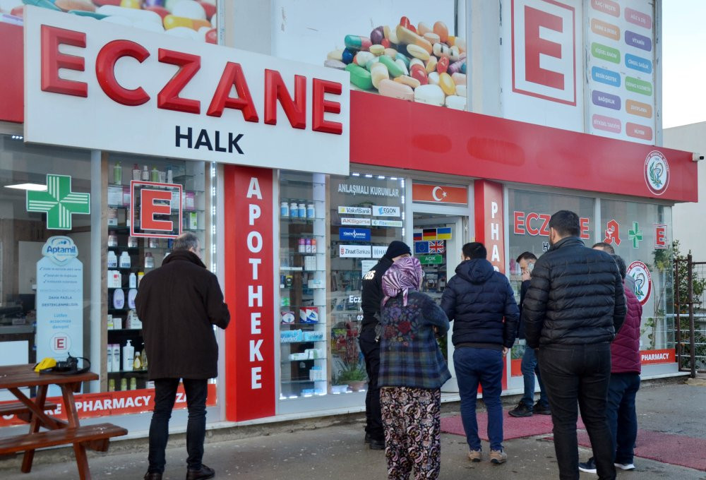 Antalya’da damadının eczanesine pompalı tüfekle ateş etti