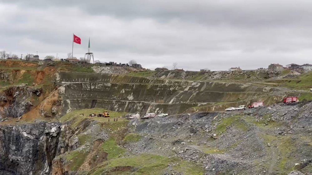 Sultangazi’den İsmail’den acı haber: Cansız bedeni uçurum altında bulundu