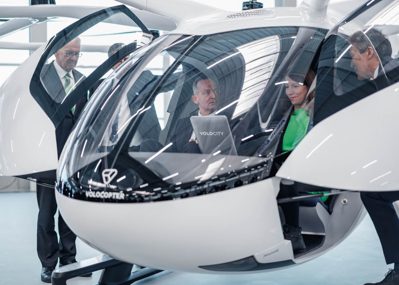 volocopter-hangar-opening-1-1.jpg