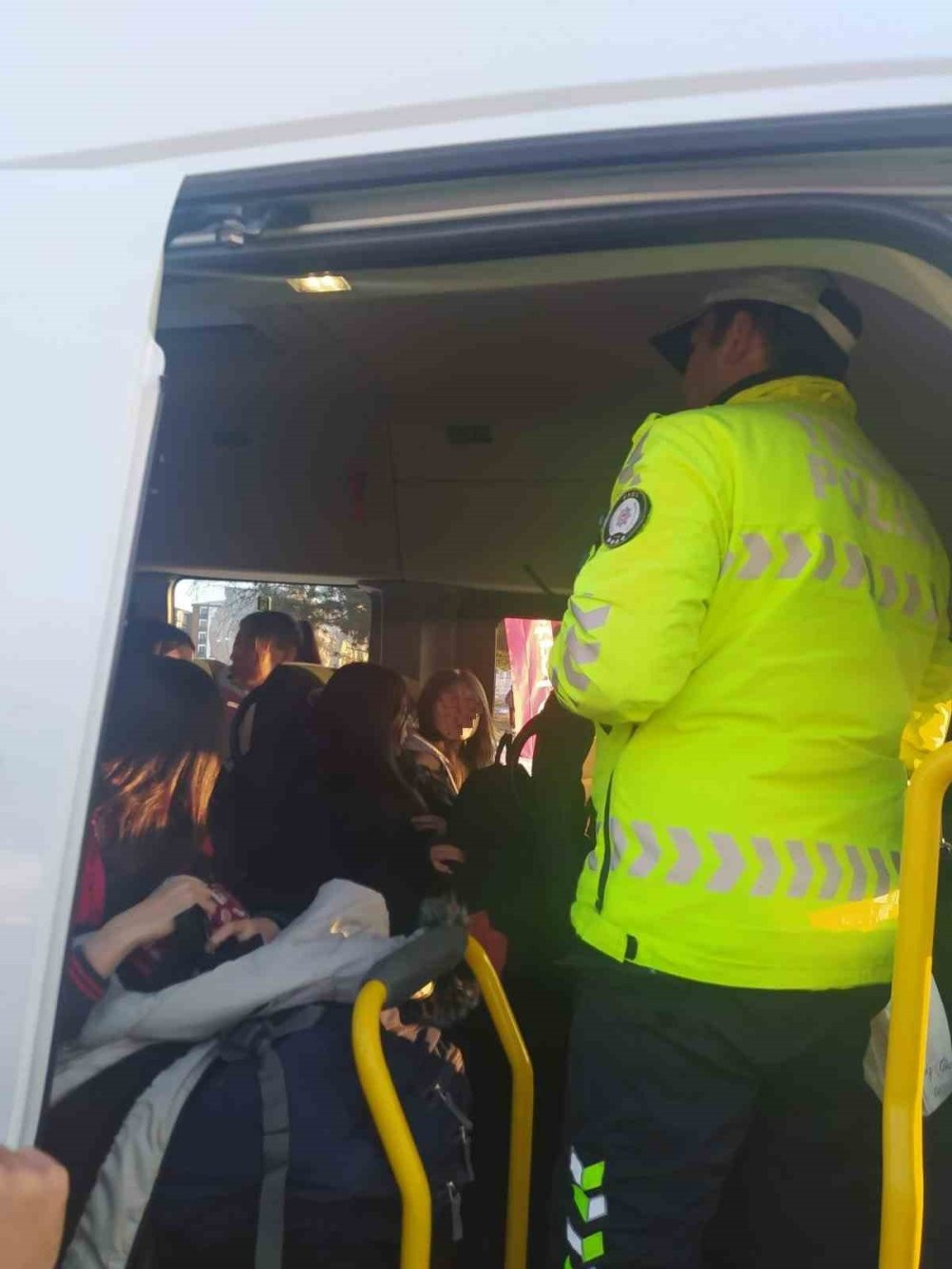 Kars’ta okul servislerine sıkı denetim