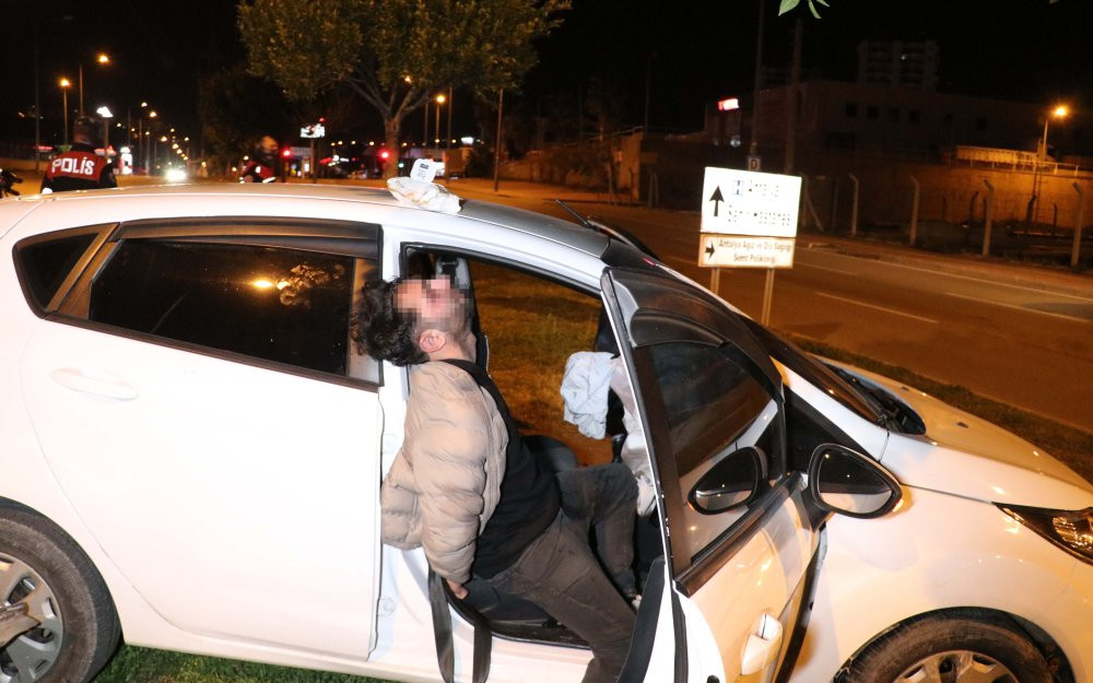 Polisten kaçtı böyle yakalandı. Rekor ceza yedi