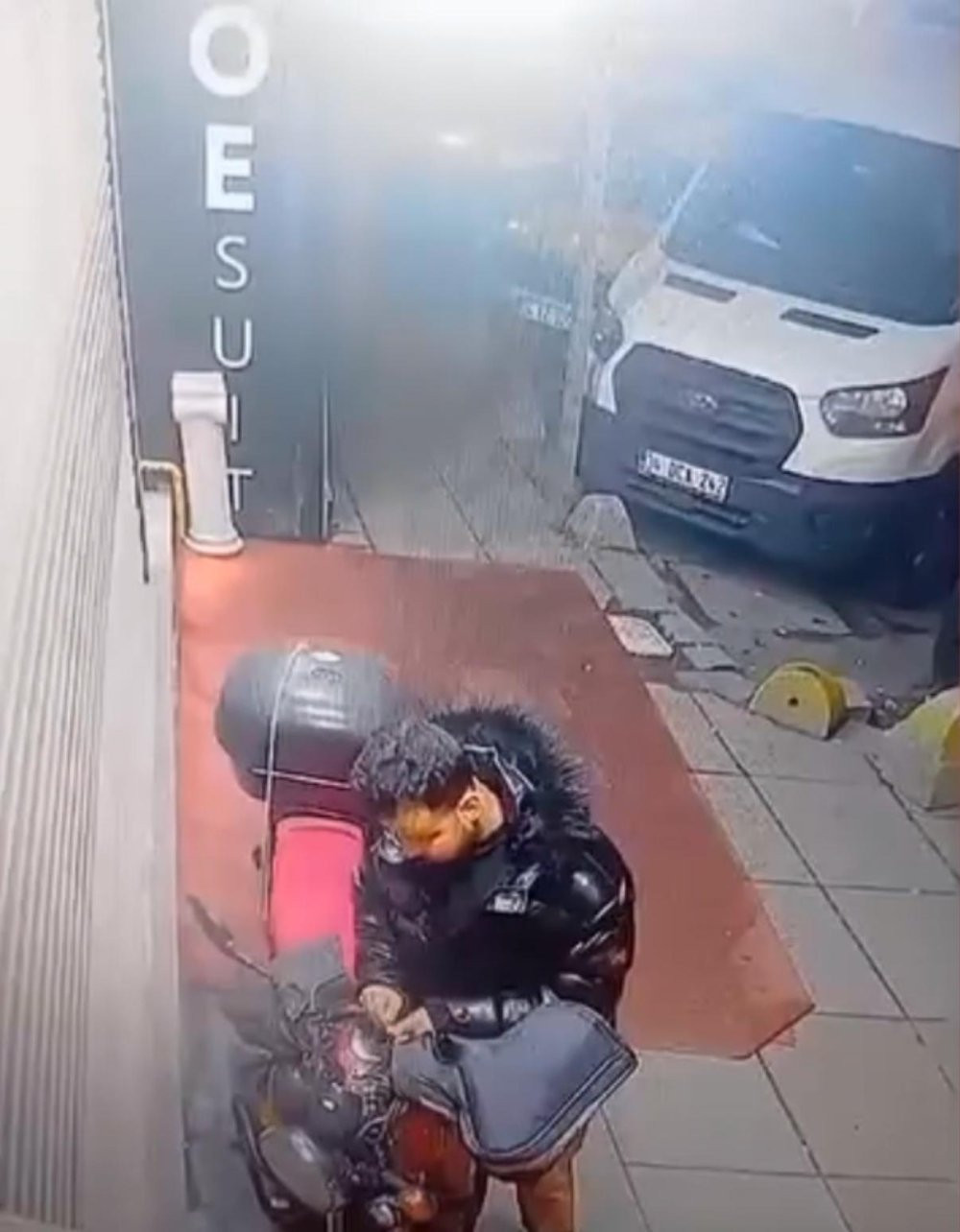 Kağıthane’de hırsız dayak yediği kişilerden şikâyetçi oldu