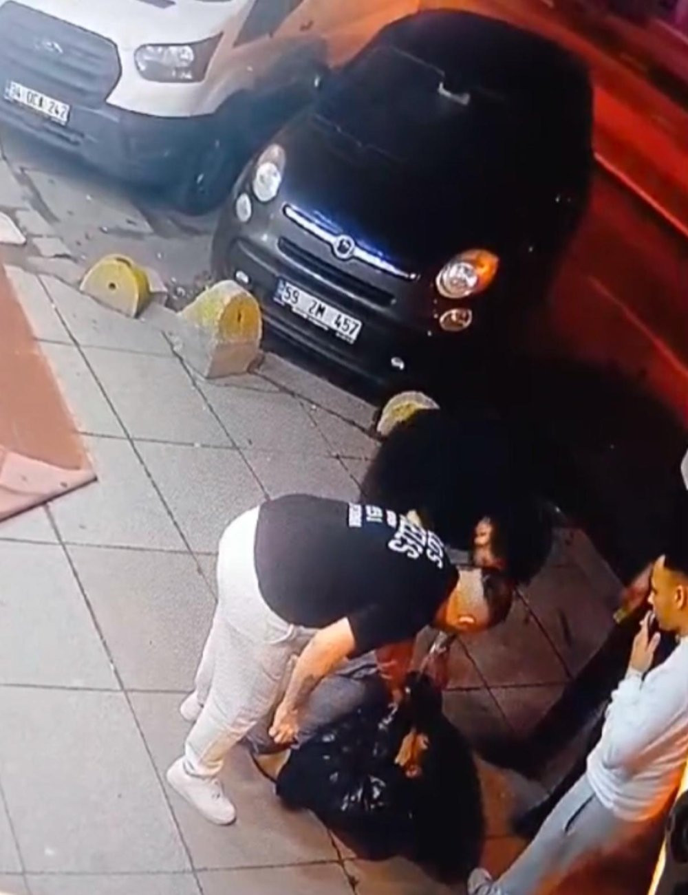 Kağıthane’de hırsız dayak yediği kişilerden şikâyetçi oldu