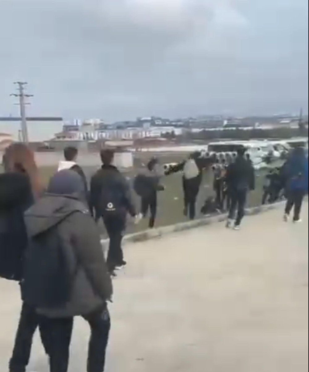 Tekirdağ'da lise öğrencilerinin kavgası kamerada