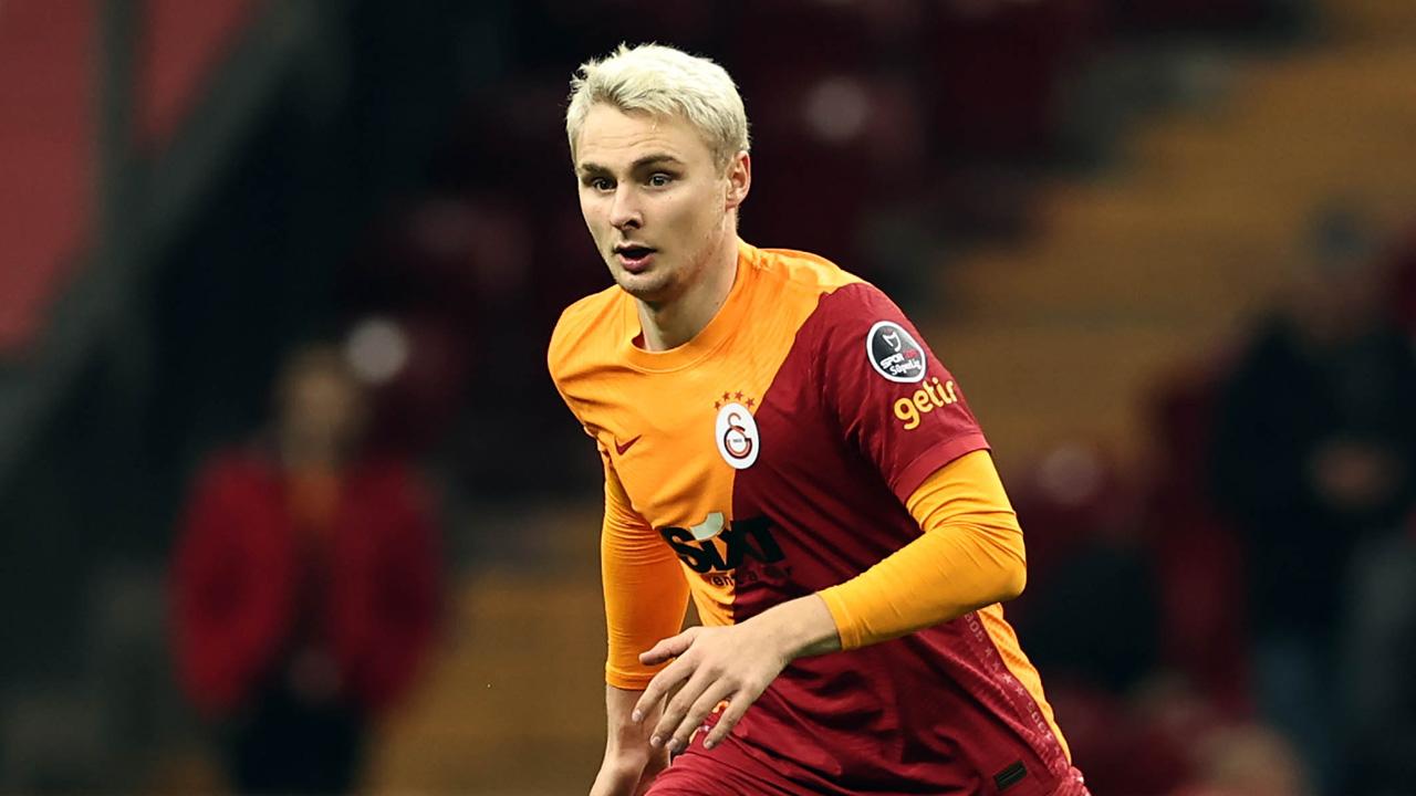 galatasaray-victor-nelsson-depophotos-1733108.jpg