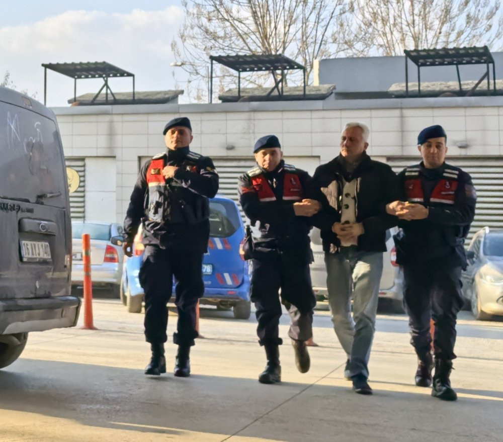 Hapis cezası bulunan şahıs sahte kimlik ile yakalandı