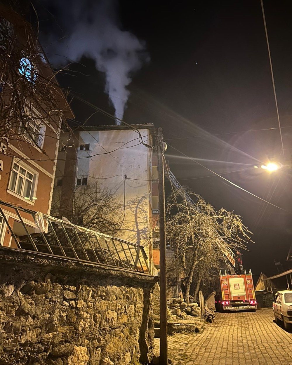 Kastamonu'da 5 katlı binada yangın çıktı