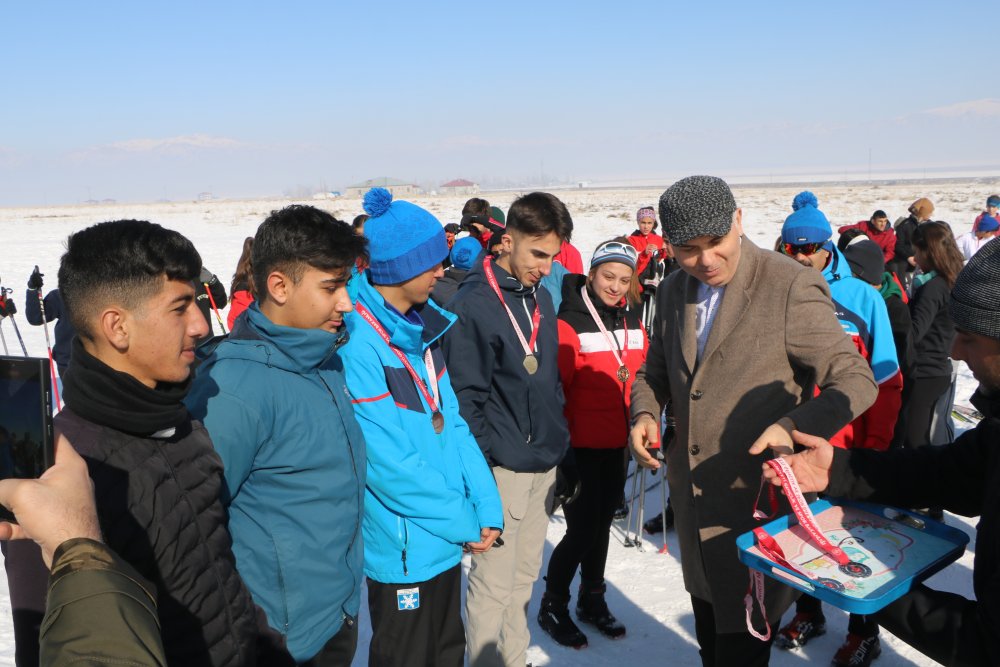 Hakkari'de Kayaklı Koşu İl Birinciliği Elemeleri