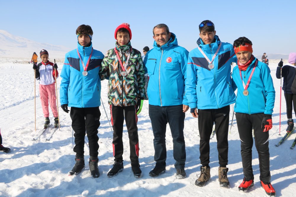 Hakkari'de Kayaklı Koşu İl Birinciliği Elemeleri