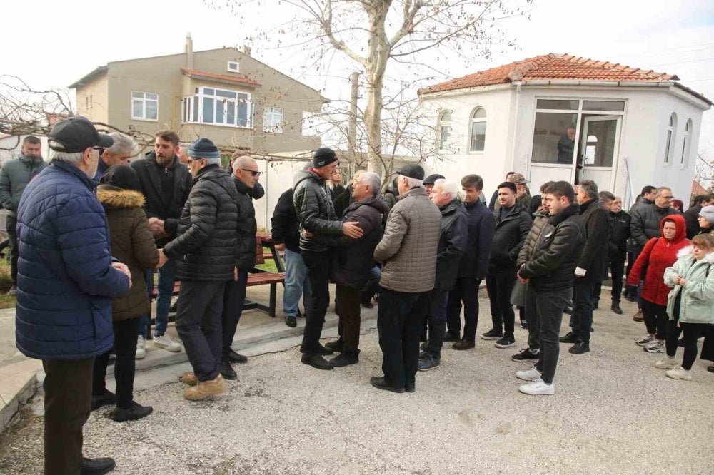 Hukuk fakültesi öğrencisi Sıla, son yolculuğuna uğurlandı