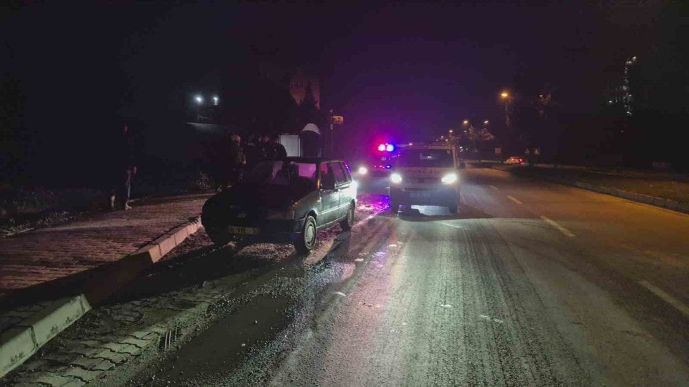 Bartın’da sürücü polisi görünce aracı bırakıp kaçtı