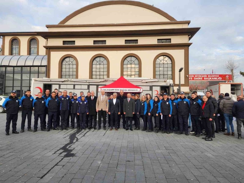 Balıkesir'de zabıtadan örnek davranış