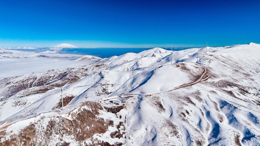 Bitlis'te sis etkili oldu! Karpostallık görüntüler ortaya çıktı