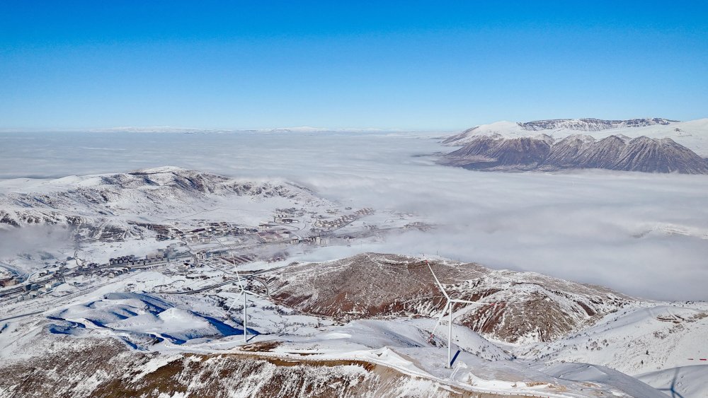 Bitlis'te sis etkili oldu! Karpostallık görüntüler ortaya çıktı