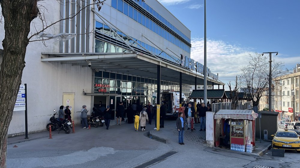 Gebze’de lisesi gençlerin kavgasında kan aktı: Sınıf arkadaşını bıçakla yaraladı