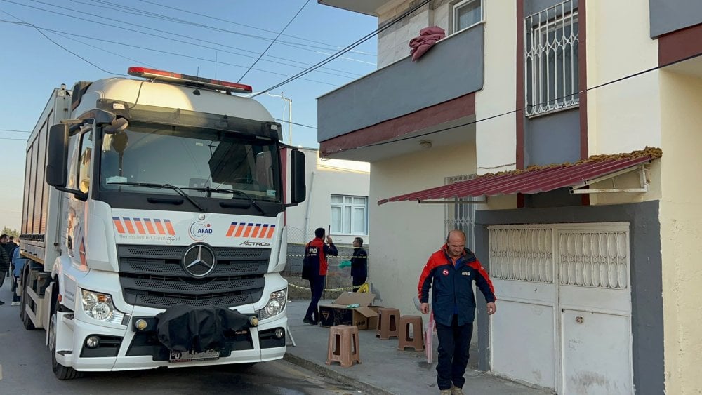 Mersin'de dehşet evi! 3 kardeş peş peşe yaşamını yitirdi